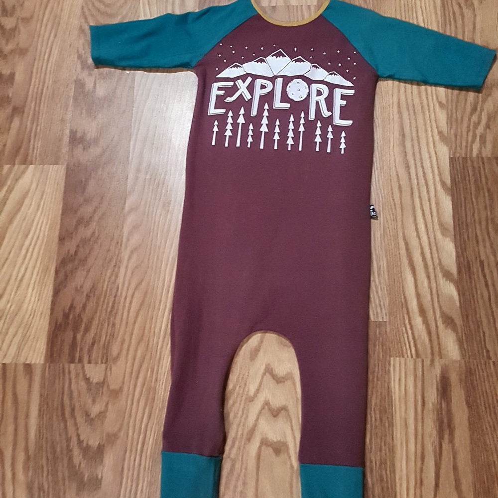 3/4 explore rag NWOT